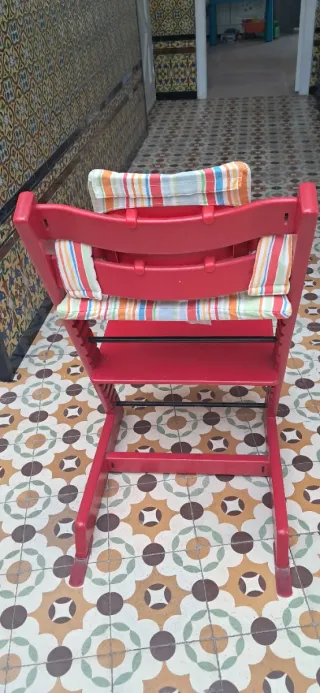 Trona Stokke Tripp Trapp Roja