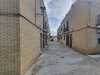 Casa adosada en venta en Alcalá del Río