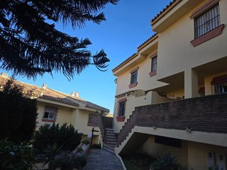 Casa adosada en venta en Torrequebrada en Benalmádena