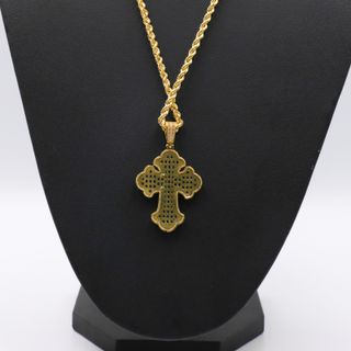 COLGANTE CRUZ CON CIRCONITAS BLANCAS Y AZULES.