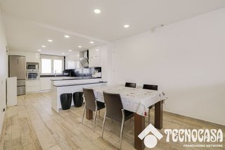Casa adosada en venta en La Salut - Lloreda en Badalona