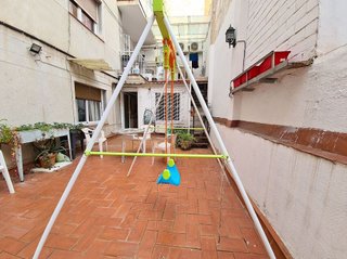 Piso en venta en El Camp de l'Arpa del Clot en Barcelona