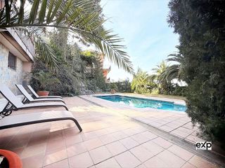 Chalet en venta en Urbanitzacions en Mataró