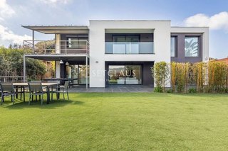 Chalet en venta en Argentona