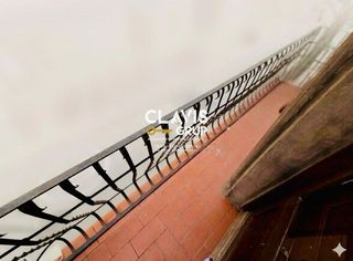 Piso en venta en El Camp de l'Arpa del Clot en Barcelona