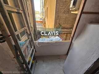 Piso en venta en El Camp de l'Arpa del Clot en Barcelona