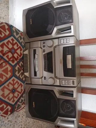 Equipo de música Sanyo