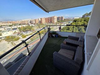 Piso en venta en Vistahermosa en Alicante