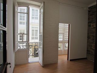 Piso en venta en Centro en Ferrol