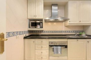Piso en venta en Elviria en Marbella