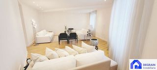 Piso en venta en Zona Teatro Campoamor en Oviedo