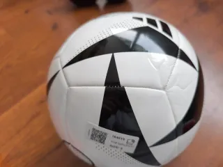 Réplica Match Ball Real Madrid Fussballliebe T-5