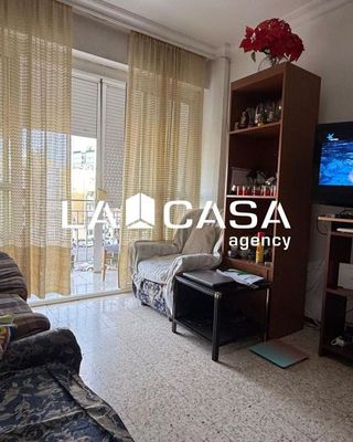 Piso en venta en Tres Huertas - El Torrejón - El Cerezo en Sevilla