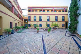 Piso en venta en San Gil en Sevilla
