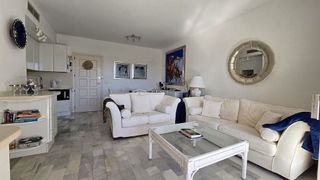 Piso en venta en Los Naranjos - Las Brisas en Marbella