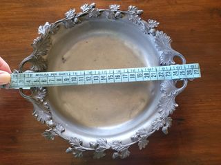 Centrotavola vintage peltro decorato foglie ghiand