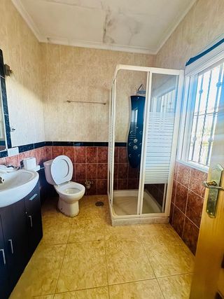 Casa adosada en venta en Sanlúcar la Mayor