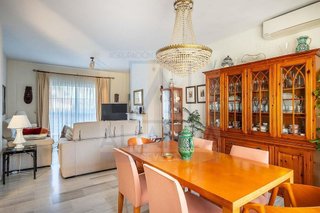 Chalet en venta en Valencina de la Concepción