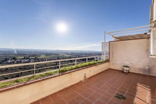 Casa adosada en venta en Bola de Oro - Serrallo en Granada