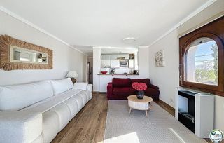 Piso en venta en Port Esportiu - Puig Rom - Canyelles en Roses