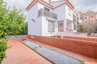 Casa pareada en venta en Zubia (La)