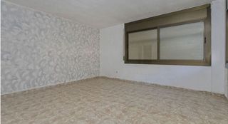 Piso en venta en Zona Mercat en Rubí