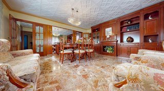 Chalet en venta en La Roureda en Viladecans