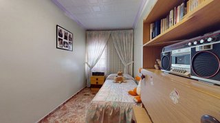 Chalet en venta en La Roureda en Viladecans