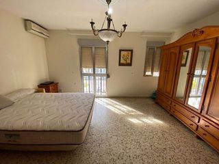 Casa adosada en venta en Centro en Tomares