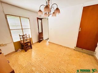 Casa adosada en venta en Candeleda