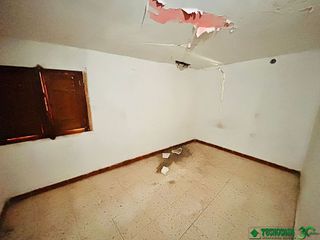 Casa adosada en venta en Candeleda