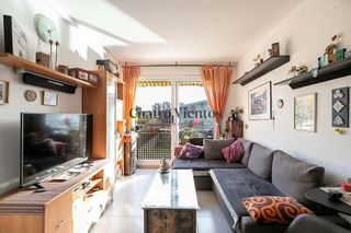 Piso en venta en La Font de la Guatlla en Barcelona
