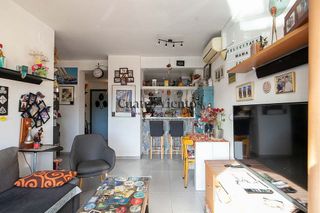 Piso en venta en La Font de la Guatlla en Barcelona