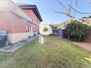 Chalet en venta en Corbera de Llobregat