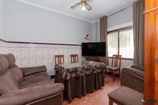 Chalet en venta en Coria del Río