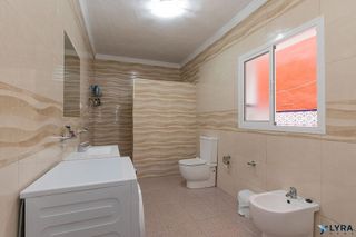 Chalet en venta en Coria del Río