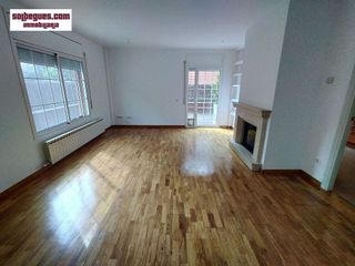 Casa adosada en venta en Begues