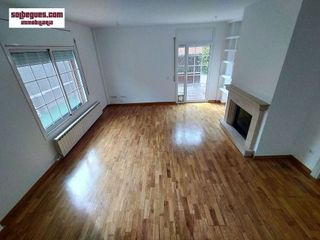 Casa adosada en venta en Begues