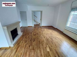 Casa adosada en venta en Begues