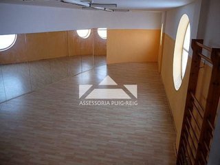 Local comercial en venta en Sant Esteve Sesrovires