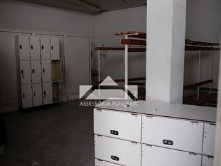 Local comercial en venta en Sant Esteve Sesrovires