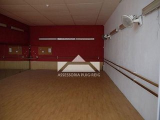 Local comercial en venta en Sant Esteve Sesrovires