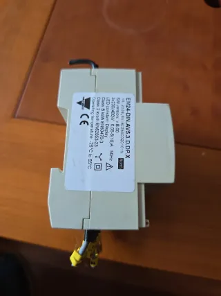 Analizador Energía Trifásico Carlo Gavazzi EM24