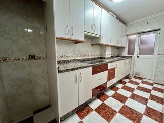 Piso en venta en Poniente-Norte - Miralbaida - Parque Azahara en Córdoba
