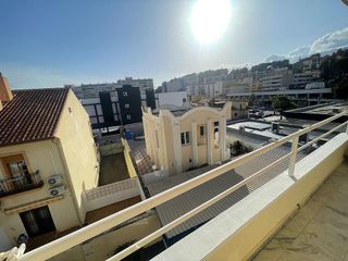 Piso en venta en La Carihuela en Torremolinos