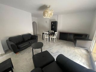 Piso en venta en La Carihuela en Torremolinos