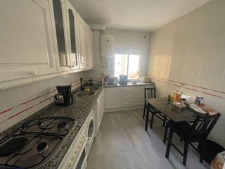Piso en venta en La Carihuela en Torremolinos
