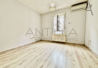 Piso en venta en San Isidro en Madrid