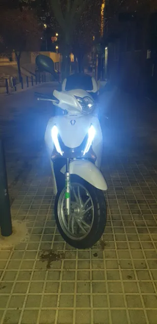 Honda SH 125i Scooter Automática