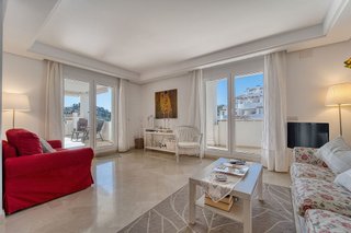 Piso en venta en Los Naranjos - Las Brisas en Marbella